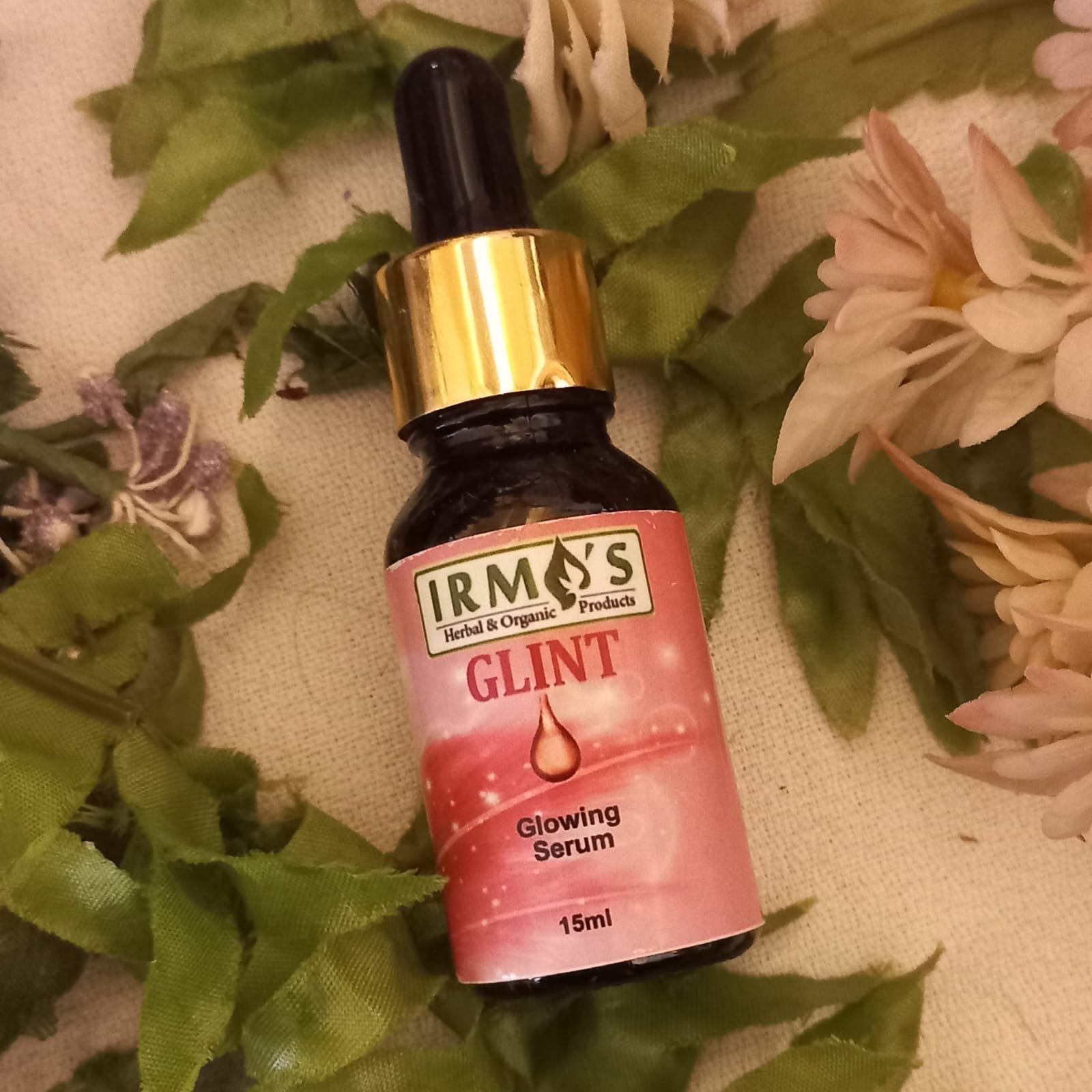 WhatsApp-Image-2024-12-29-at-10.35.56-PM.jpeg GLINT glowing serum - Image 1